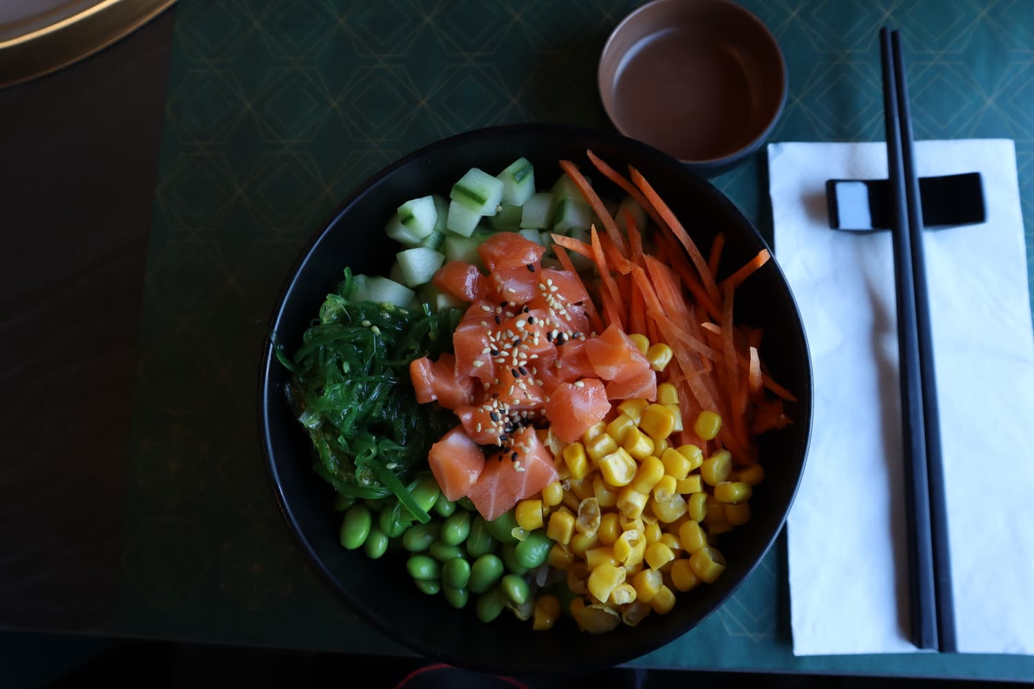 Poké bowl Sake (zalm)